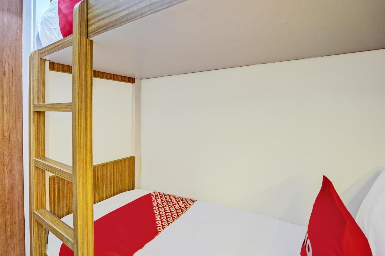 Oyo 92435 Sunlo Cozy Home Family Homestay Syariah Surabaya Bagian luar foto